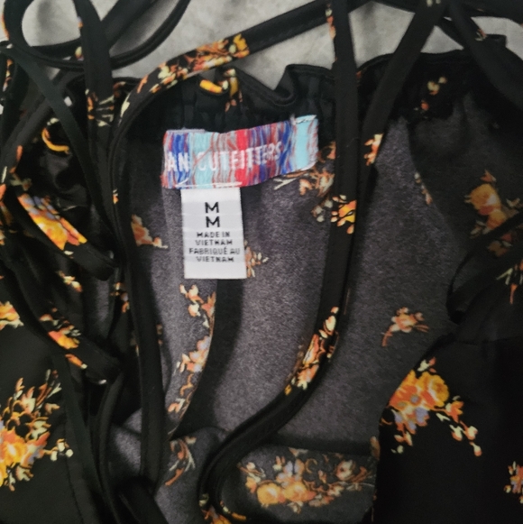 URBAN OUTFITTERS Samira Satin Slip Dress Black Floral Midi Size Medium - Picture 7 of 8